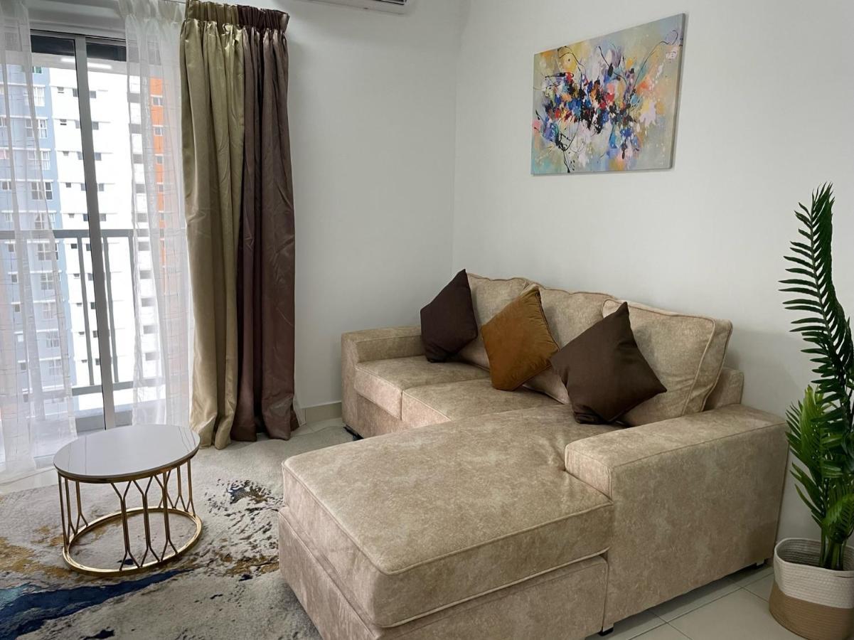 Apartment Mesra By H Family At Alanis #freewifi #nearklia