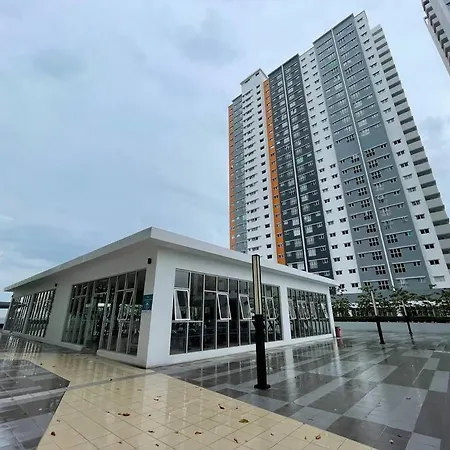Mesra By H Family At Alanis Residence #Freewifi #Nearklia Sepang Exterior photo