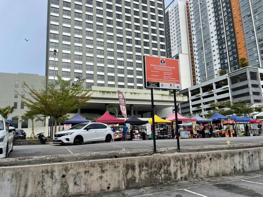 Mesra By H Family At Alanis #freewifi #nearklia Apartment Sepang