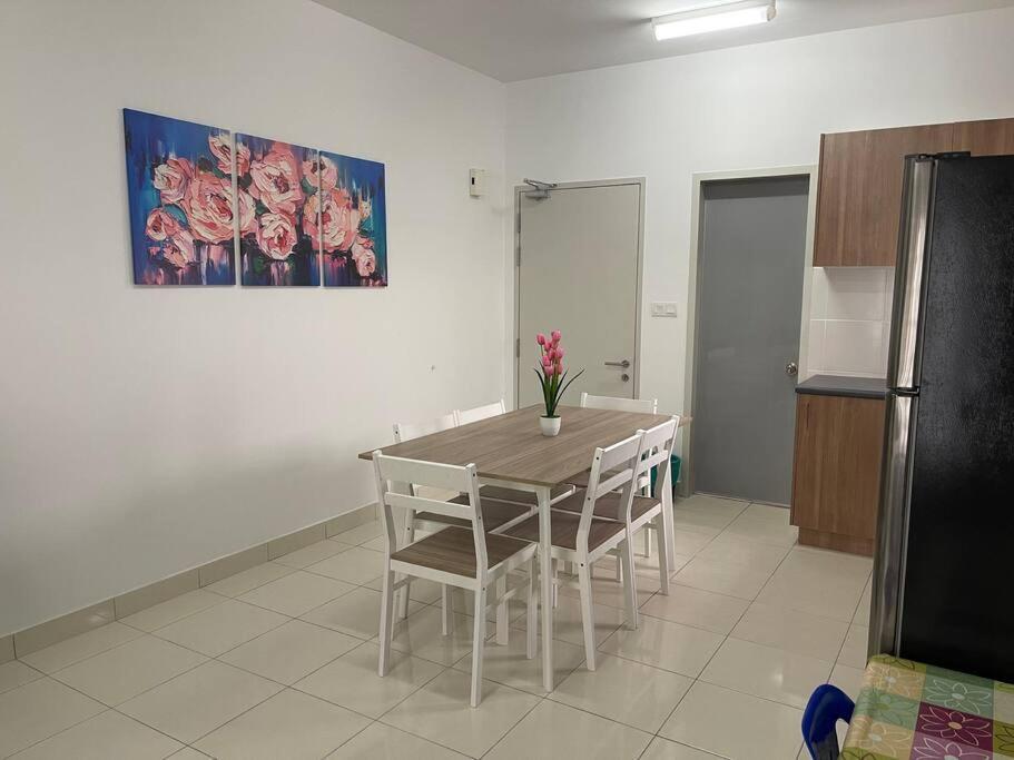 Mesra By H Family At Alanis #freewifi #nearklia Apartment Sepang